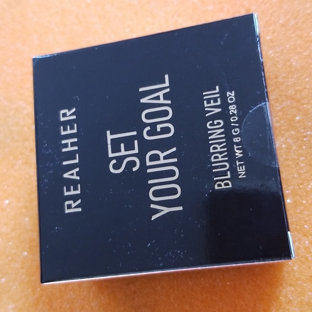 Realher Blurring Veil Loose Powder - Picture 2 of 4